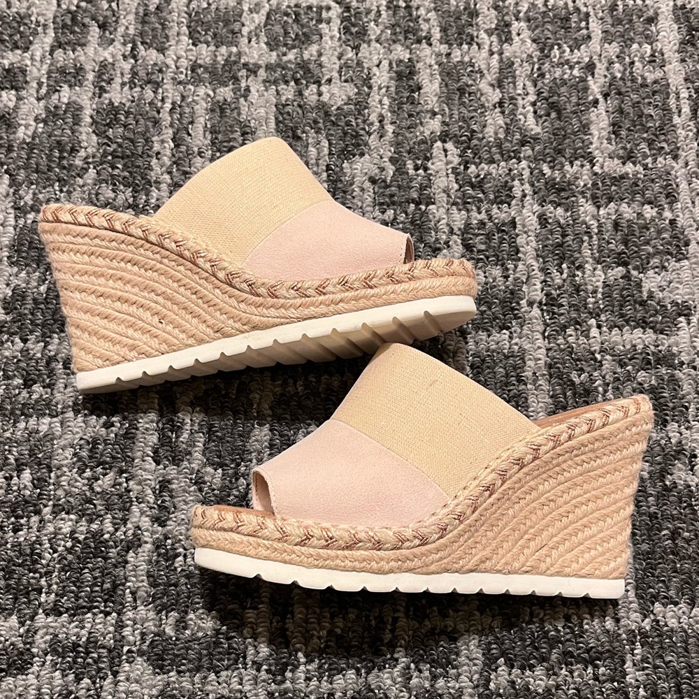 Toms Monica Mule